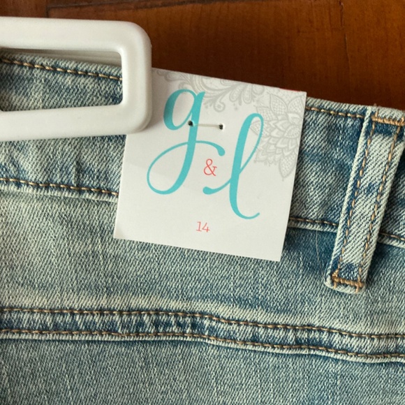 Grace & Lace distressed Denim Shorts size 14 - Picture 3 of 3